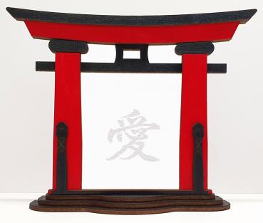 Tanno Design® Japan Torii Tor Hisa mit Kanji 27 - Liebe - japanisches Standbild rot/schwarz