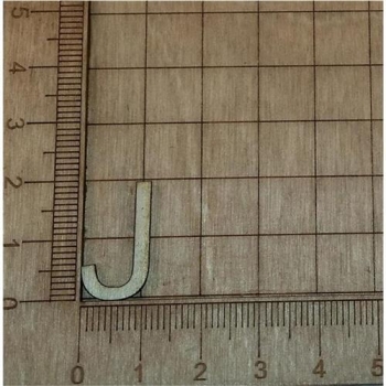 Holzbuchstabe-J-20mm-Blockschrift