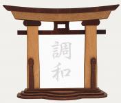 Tanno Design® Japan Torii Tor Hisa mit Kanji 20 - Harmonie - japanisches Standbild natur/braun